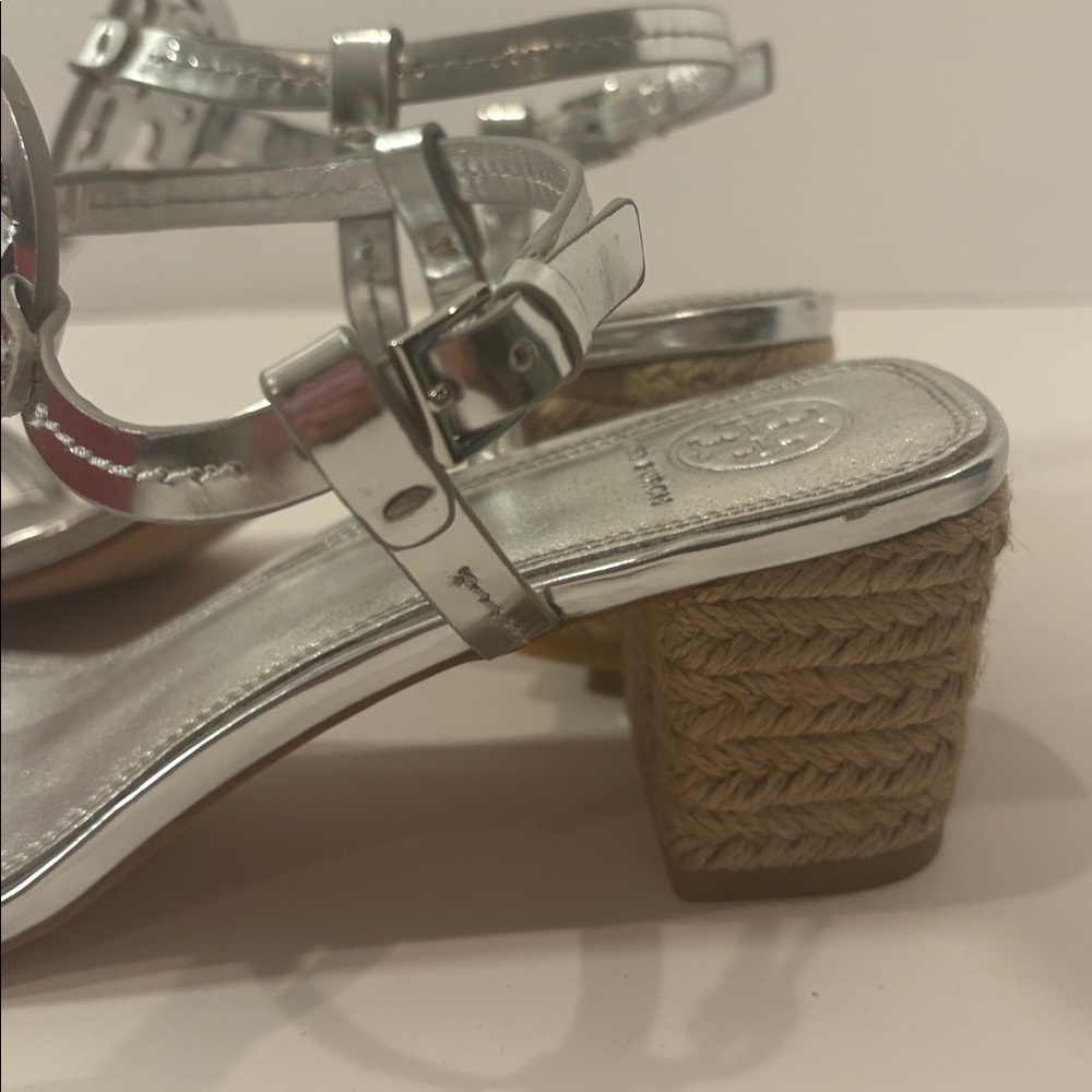 Tory Burch Metallic Silver Sandals 9 - Picture 7 of 9